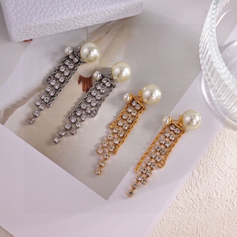 chr1st1an D10r earrings